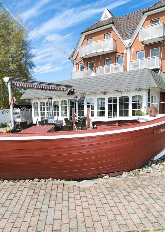 Hotel Boddenhus Garni Zingst Exterior photo