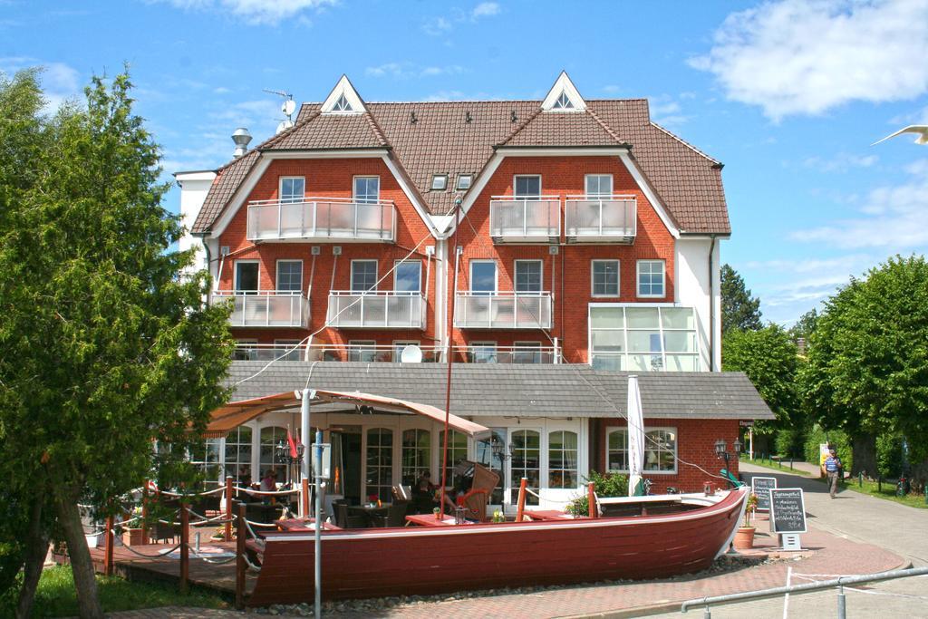 Hotel Boddenhus Garni Zingst Exterior photo