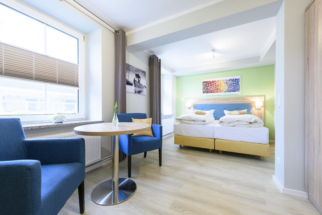 Hotel Boddenhus Garni Zingst Exterior photo